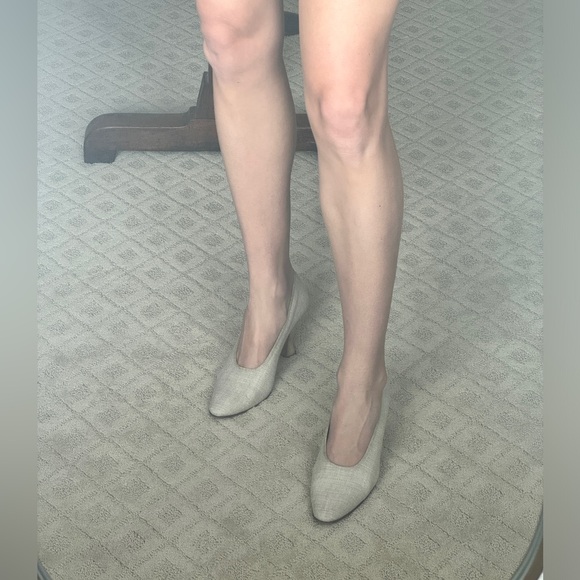 Vintage YSL Pumps | Ivory bone heel, linen, leather | 8.5 US - Picture 5 of 6